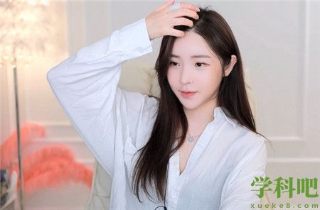 茄子丝瓜香蕉草莓绿巨人放假回家了?平台：过年不停更
