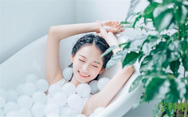 最近高清中文在线国语字幕永久免费版网友评价高清资源稳定,使用清晰不卡顿