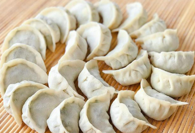 饺子馅怎么调好吃(饺子馅怎么调好吃大白菜)