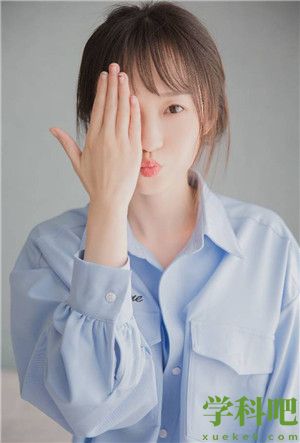 亚洲一卡2卡三卡4卡2021国色天香无限制一对一连麦，网友：主播很会!