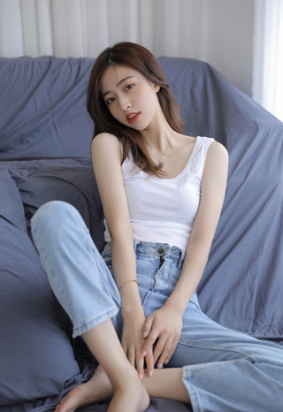 迈开腿让我尝一下CH宝宝