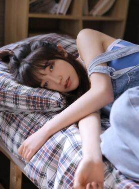 和舞蹈老师的一次愉快的运动，可不可以让我放进去一下下就好