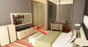 酒店的大镜子对着床做什么用的，给房客更好的体验感