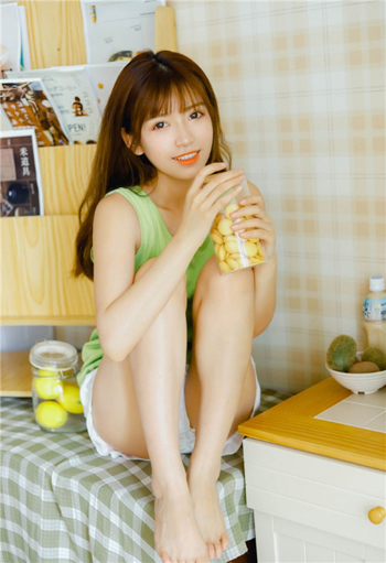 姐姐我可以吃你的小兔兔吗？家里没人我和姐姐做羞羞事