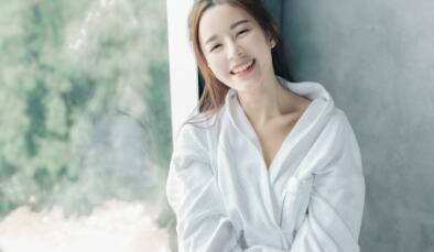 美女直播全婐APP免费是零距离互动平台，全天24小时为你精彩不断，网友：非常刺激