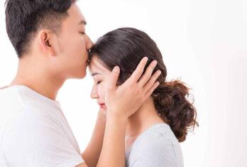 男性一般多少厘米算正常(14岁女性一般多少厘米正常)