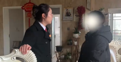 女子住别墅欠5000不还(男子拖欠650多万不还法院突袭豪华别墅 打开保险柜惊了)