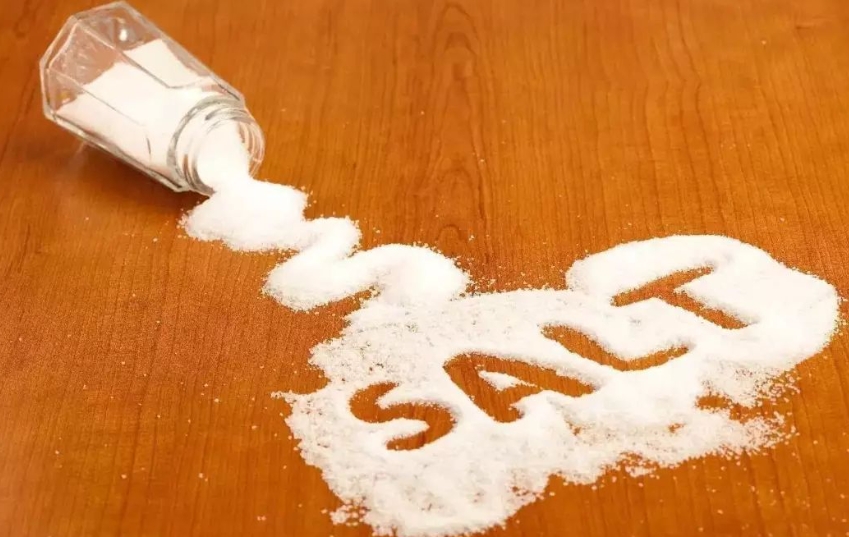 亚铁氰化钾这种盐能吃吗百度百科？为何食盐添加剂钟爱亚铁氰化钾？