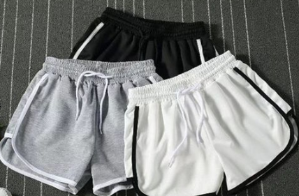 运动短裤买来要洗吗新买的运动短裤可以直接穿吗(运动短裤里面需要穿内裤吗)